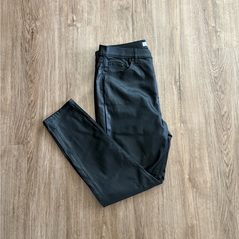 Black made and loved LOFT “the skinny” Pants